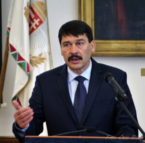 Áder János részvételével került sor a jeges árvíz emlékezetére