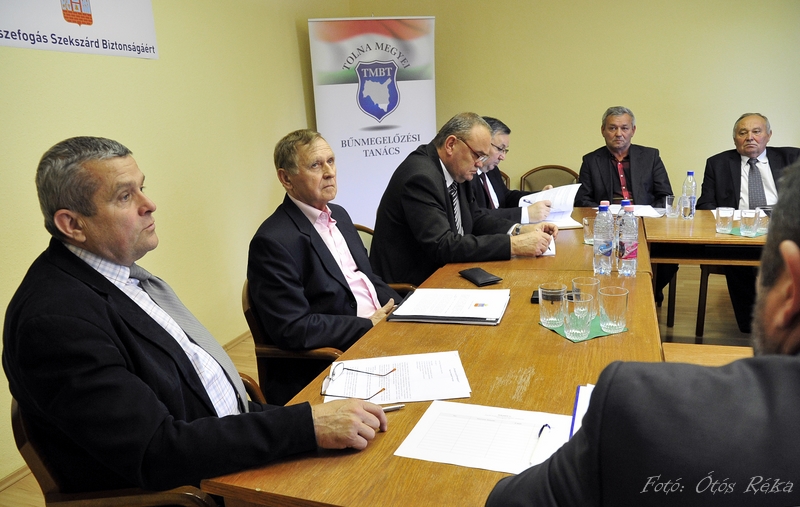 Tevékeny megbánás és összefogás