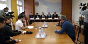 A Közép-Boszniai Kanton vezetői jártak a megyében