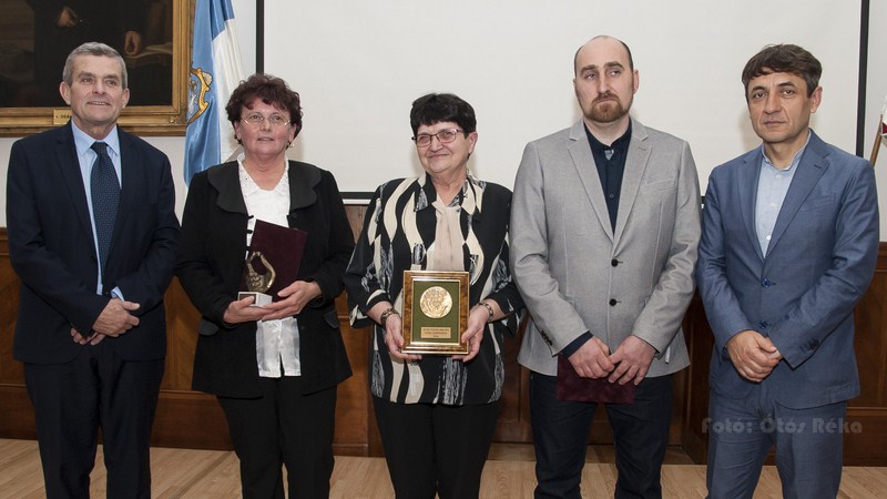 Nem feledkeznek meg a körülöttük élő emberekről