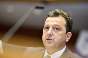 Az Európai Unió régiói és városai legalább 2000 elektromos buszt állítanak üzembe 2019-ig