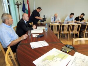 Modern utakra van szüksége a megyének