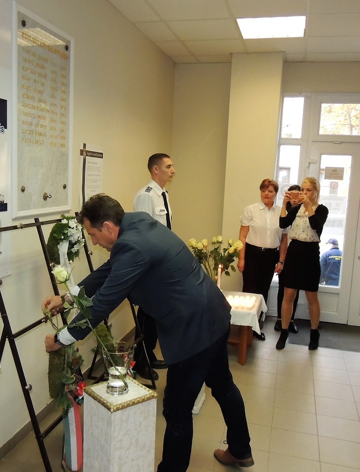 Elhunyt hősökre és hozzátartozókra emlékezünk