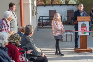 Megújult a Bölcskei Idősek Klubja